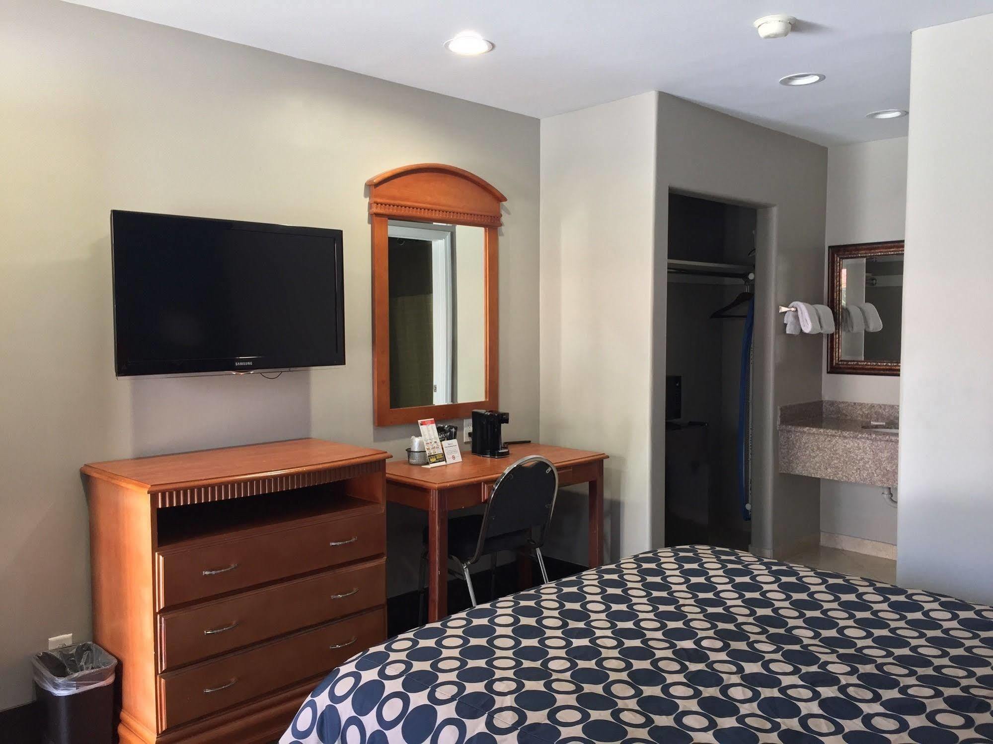 ไฮแลนด์ โมเทล เบรีย Motel เบรอา ภายนอก รูปภาพ