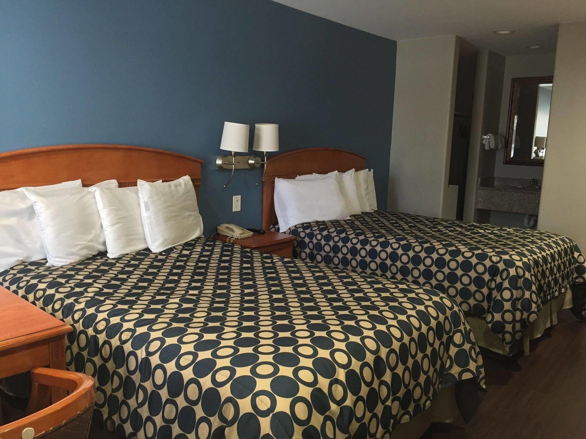 ไฮแลนด์ โมเทล เบรีย Motel เบรอา ภายนอก รูปภาพ